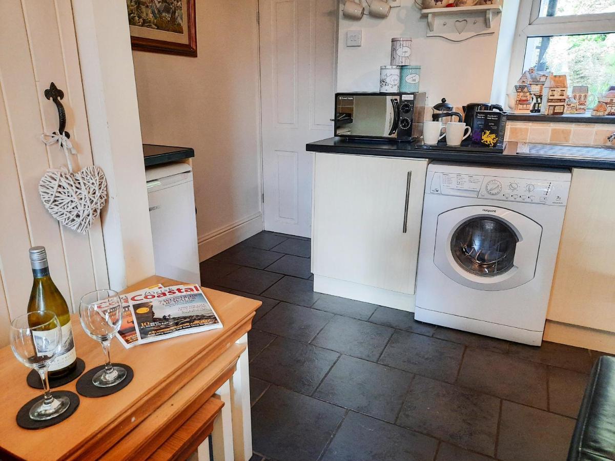 Bwthyn Ger Afon Riverplace Cottage Blaenau Ffestiniog ภายนอก รูปภาพ